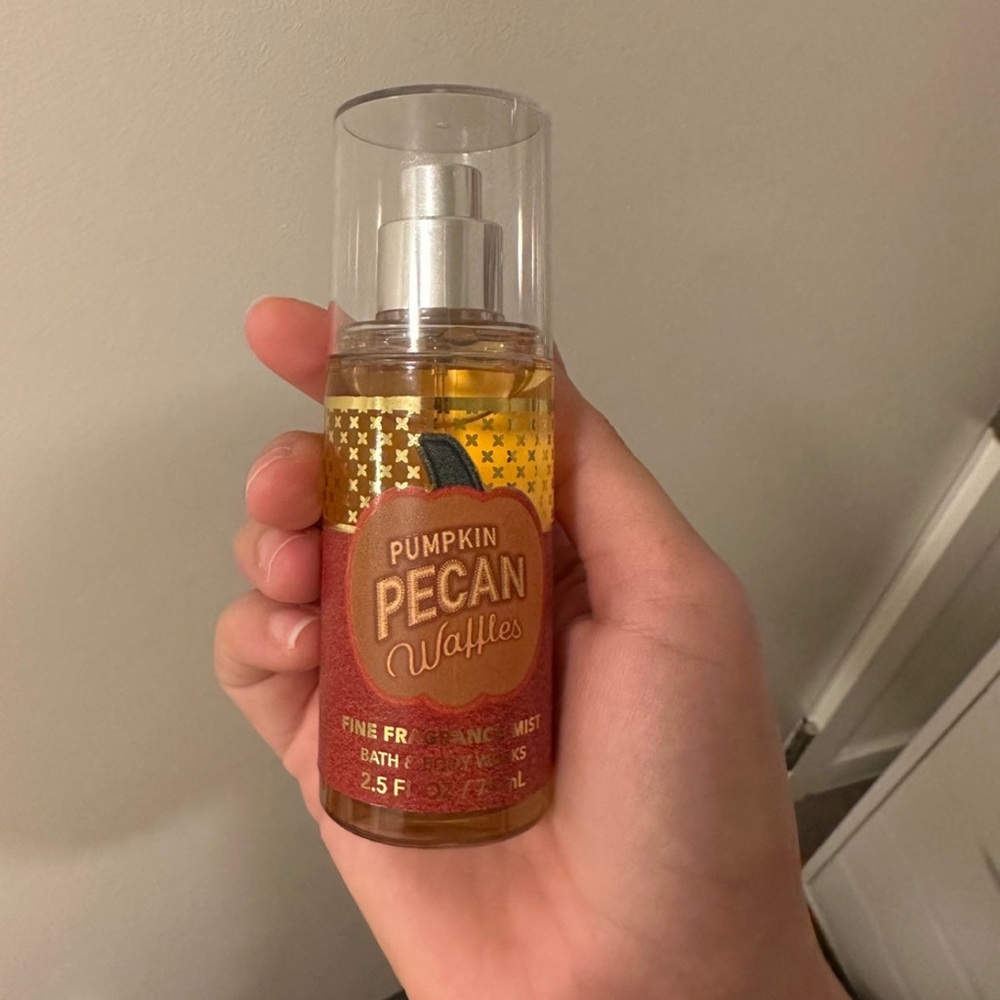 Bath and Body Works Pumpkin Pecan Waffles Travel